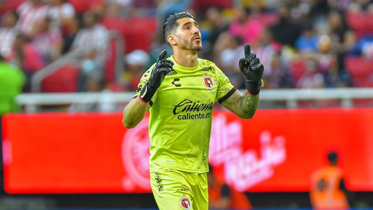 Gil Alcalá es el nuevo guardameta de los Pumas