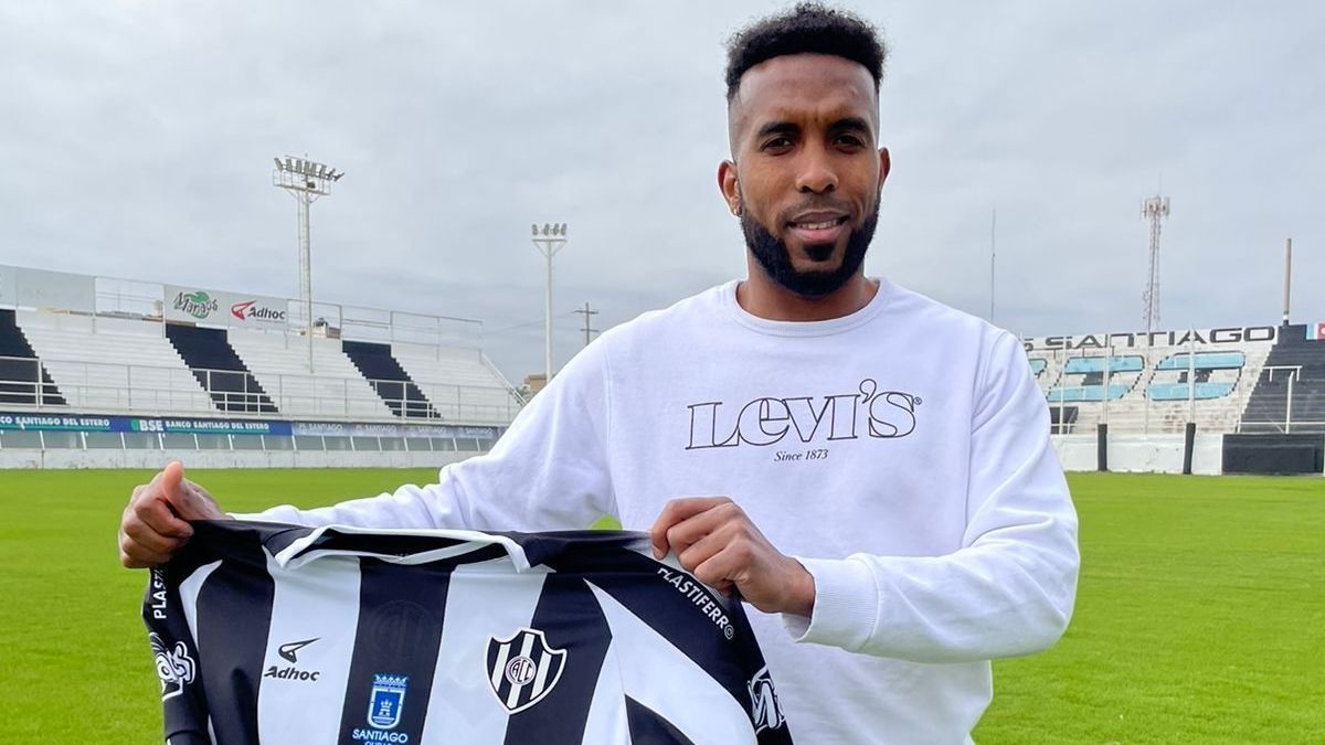 El defensa uruguayo Paulo Lima es la nueva incorporación de Central Córdoba