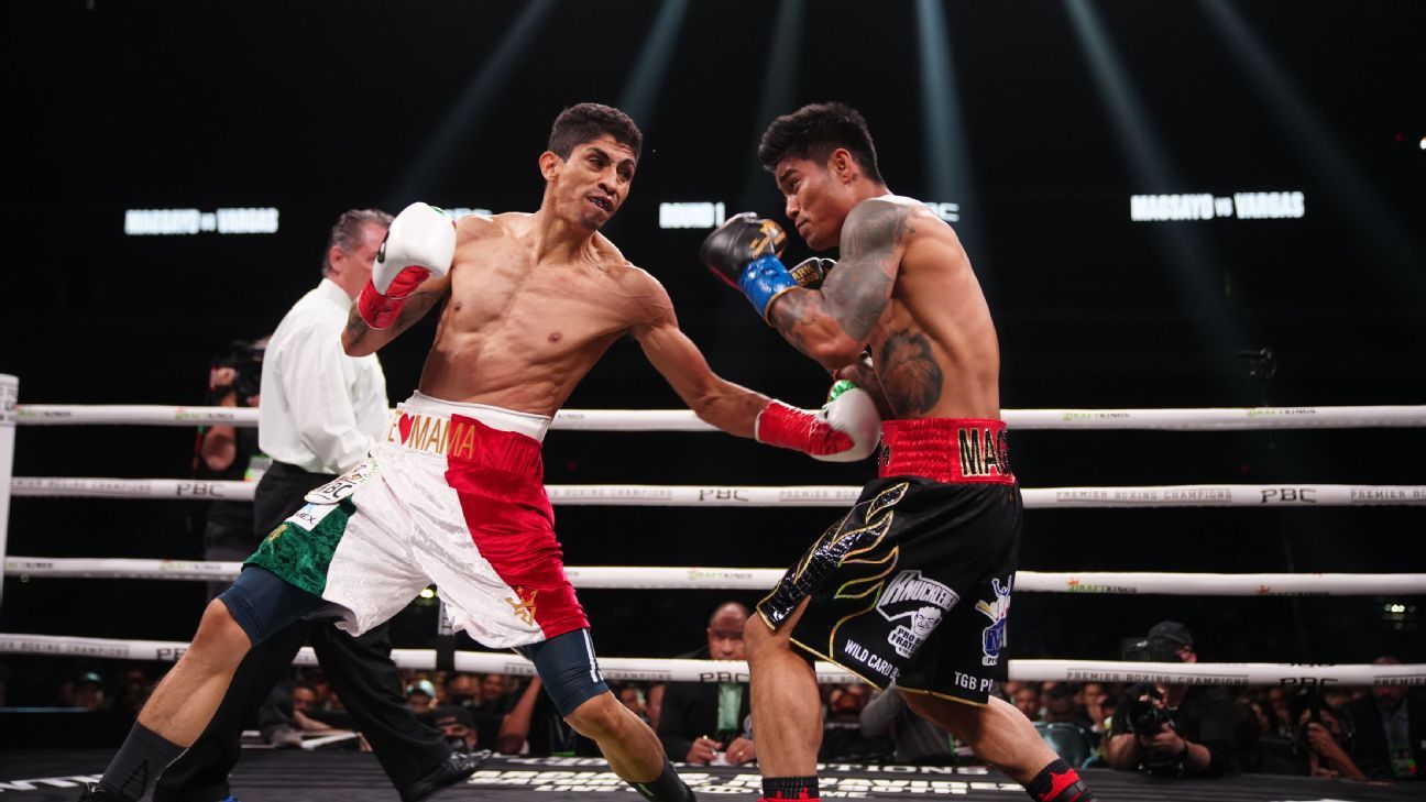 Rey Vargas dethrones Mark Magsayo via split decision for WBC featherweight title