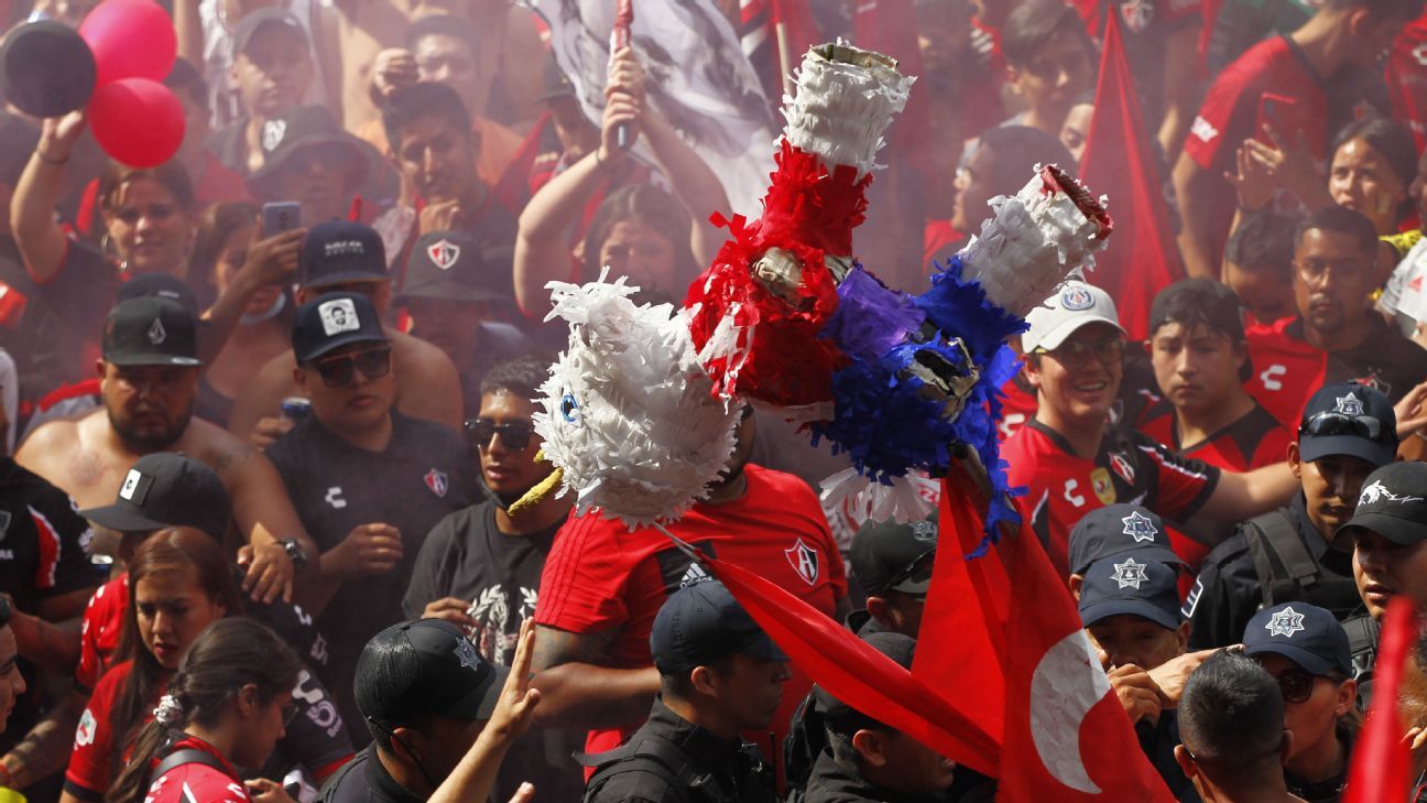 Liga MX redujo en un 50 por ciento la población de las barras con la credencialización