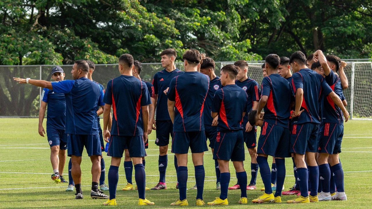 La Sub 17 de Chile se prepara en el predio de Emelec