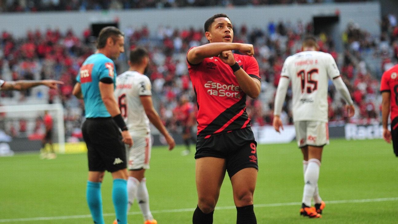 El delantero brasileño Vitor Roque está apalabrado para ser refuerzo del FC Barcelona - ESPN