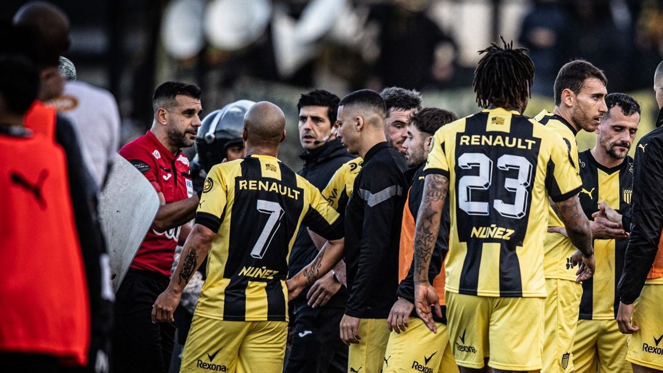 Christian Ferreyra a los jugadores de Peñarol: 