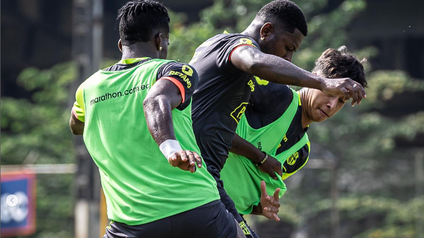 Barcelona recupera a dos jugadores para enfrentar a Delfín - ESPN