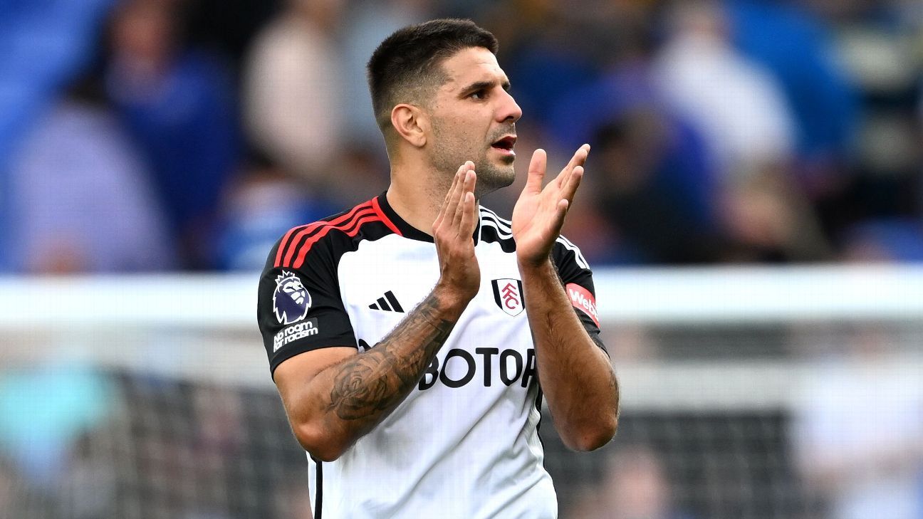 Fulham recibe oferta por Mitrovic, competencia de Raúl en ataque - ESPN