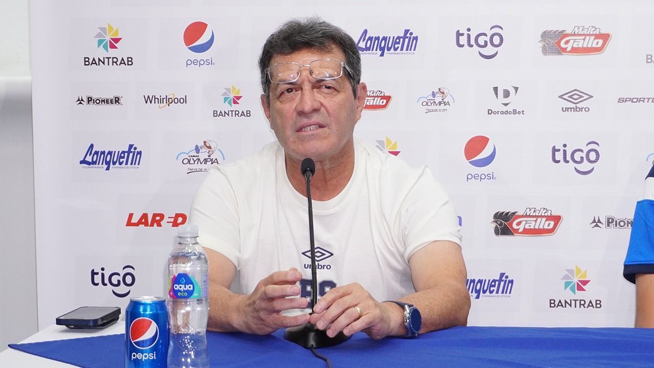 Hugo Pérez apunta al Mundial 2026 y no a Liga de Naciones donde enfrentará a Guatemala - ESPN