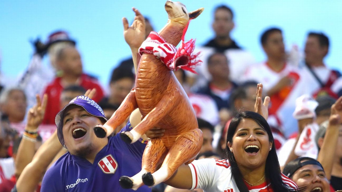 Los hinchas peruanos duplicaron la capacidad en Paraguay - ESPN