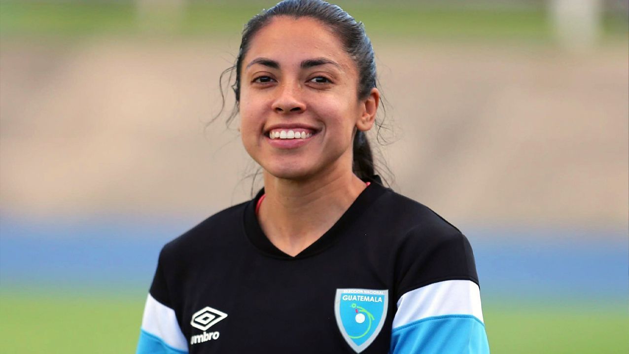 Ana Lucía Martínez nuevo refuerzo de 'las Rayadas' de Monterrey en la Liga MX Femenil - ESPN