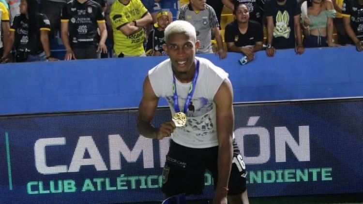 Malacateco se refuerza con un delantero campeón de Panamá para el Clausura 2024 - ESPN