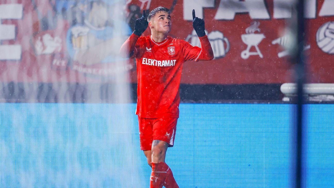 Manfred Ugalde pone a soñar a Costa Rica con ver ticos nuevamente anotando en Champions - ESPN