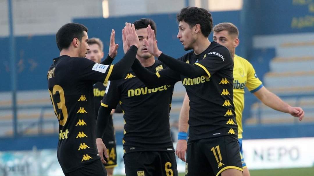 Kike Saverio marcó en la goleada de Aris sobre Panaitolikos - ESPN