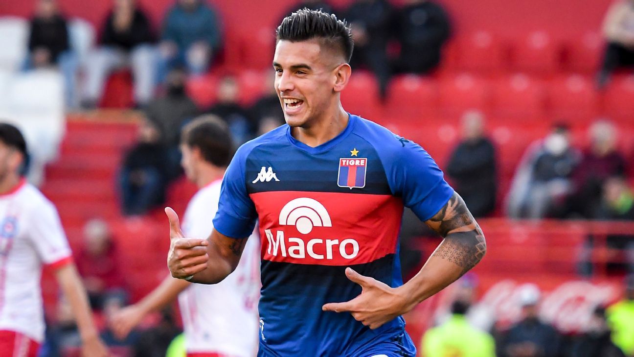 Alexis Castro y su llegada a Nacional: 