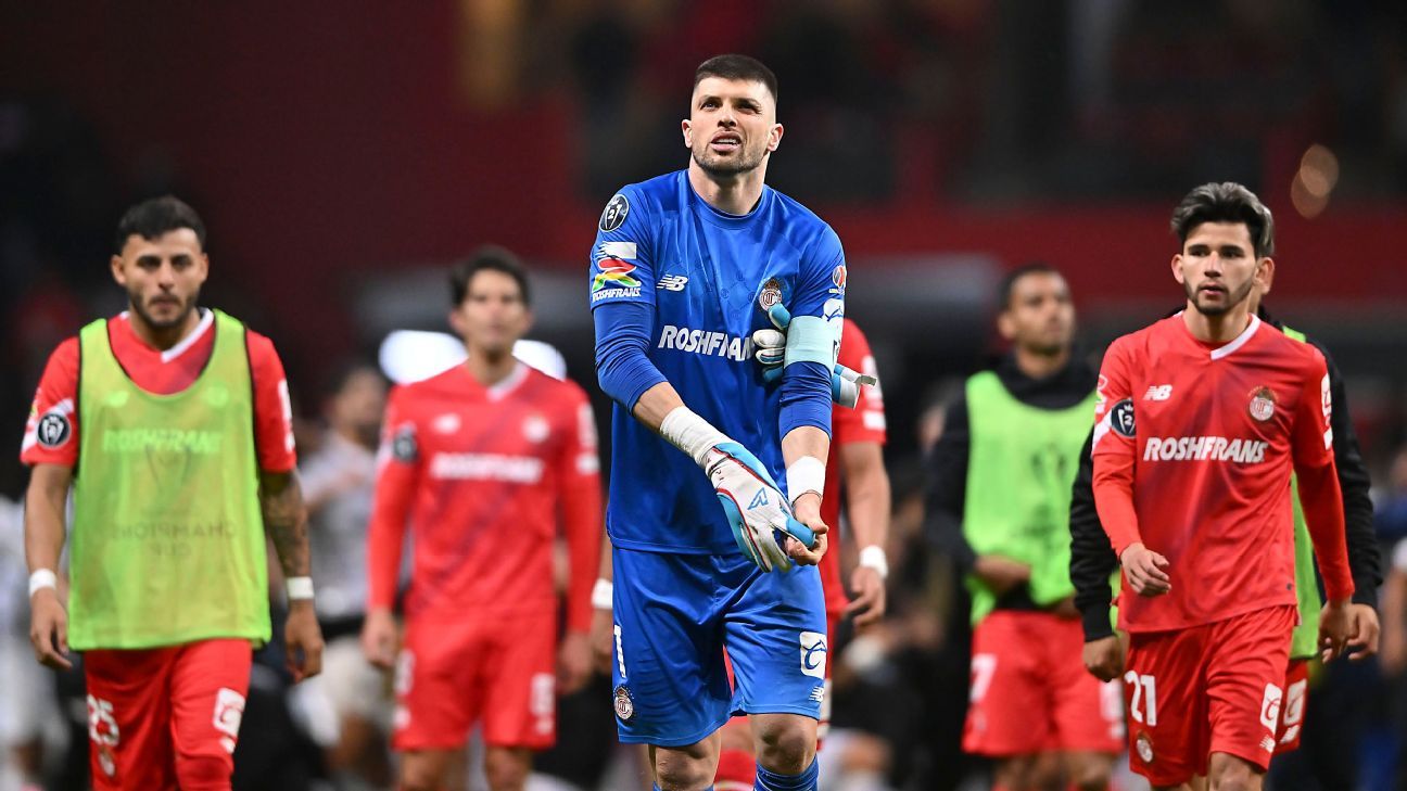 Toluca: Abuchean a Paiva y dedican cantos ofensivos a Volpi - ESPN