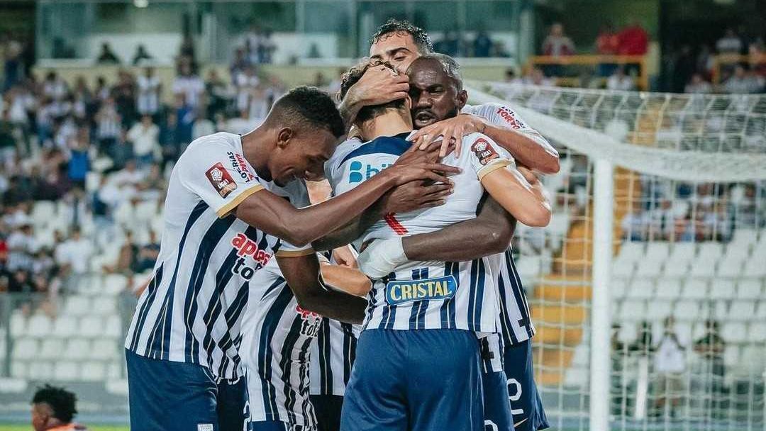 Waterman falló un penal y luego rompió su sequía goleadora en Alianza Lima - ESPN