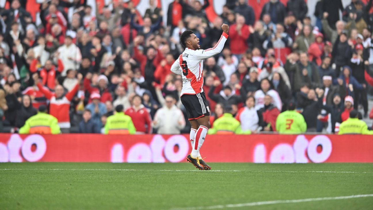 Quinto doblete ¿Cuántos goles tiene Borja en River Plate? - ESPN