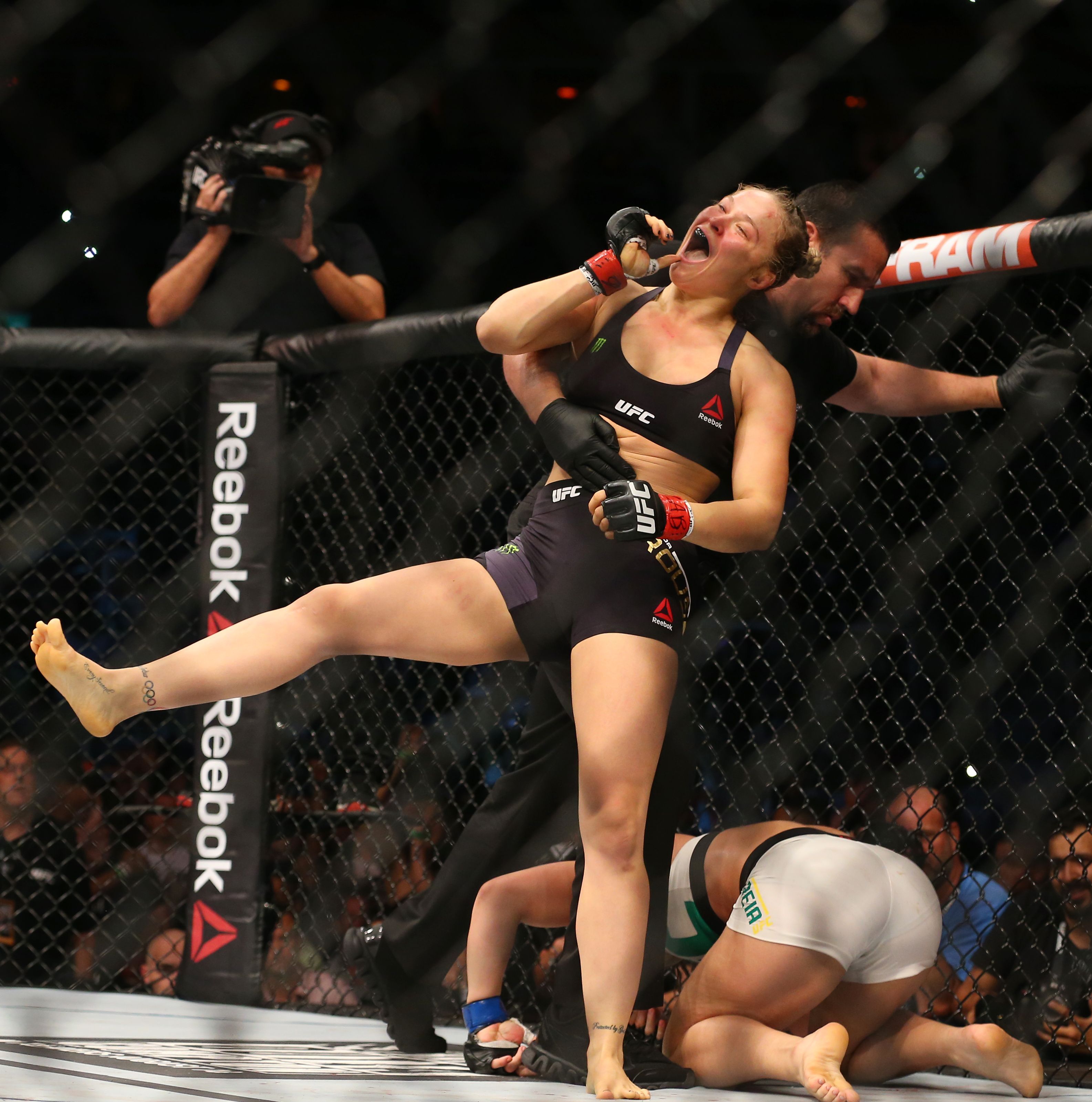 Round 1: Rousey vs. Correia, Agosto 1, 2015