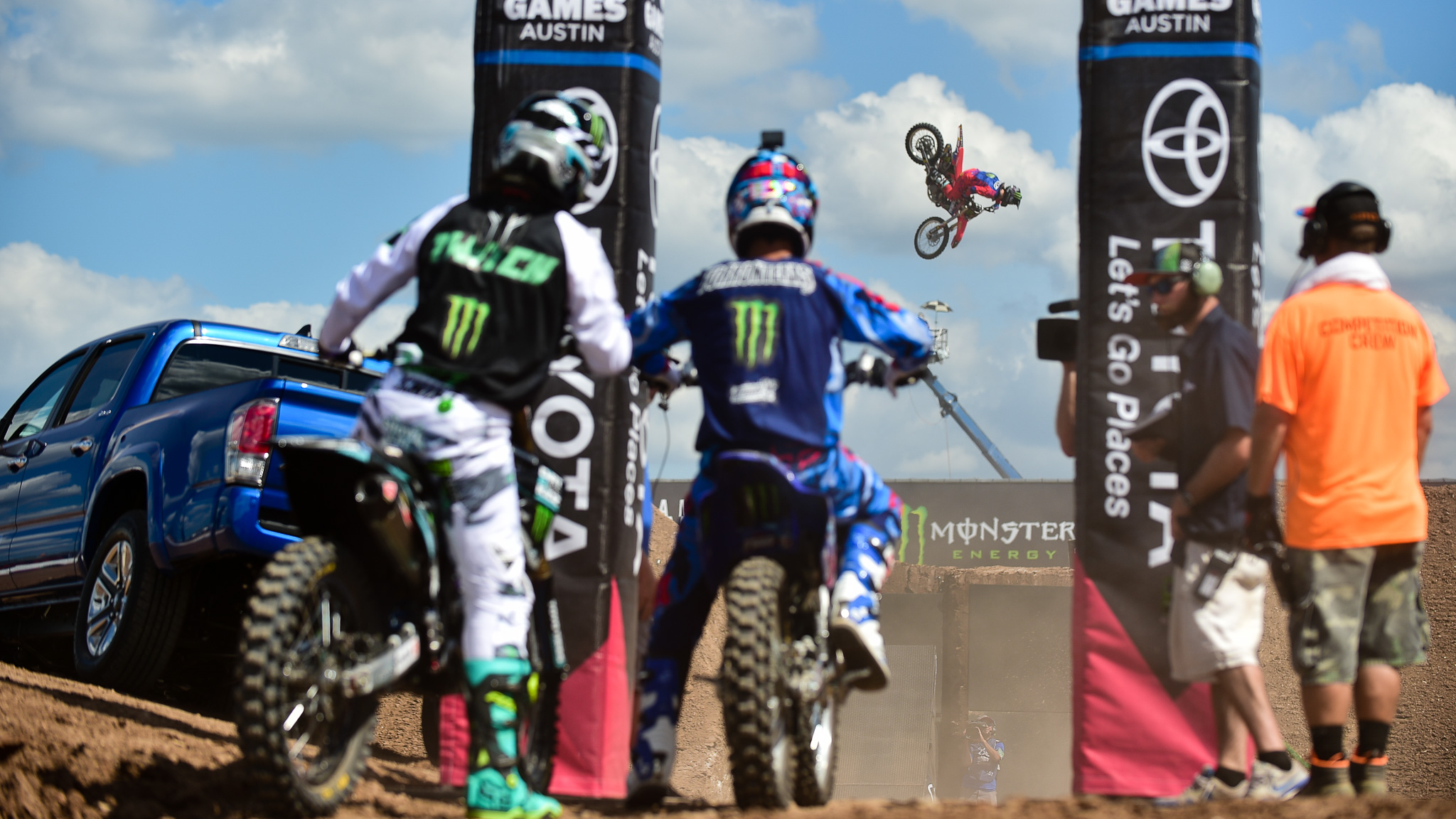 Jarryd McNeil wins gold in Moto X Best Whip
