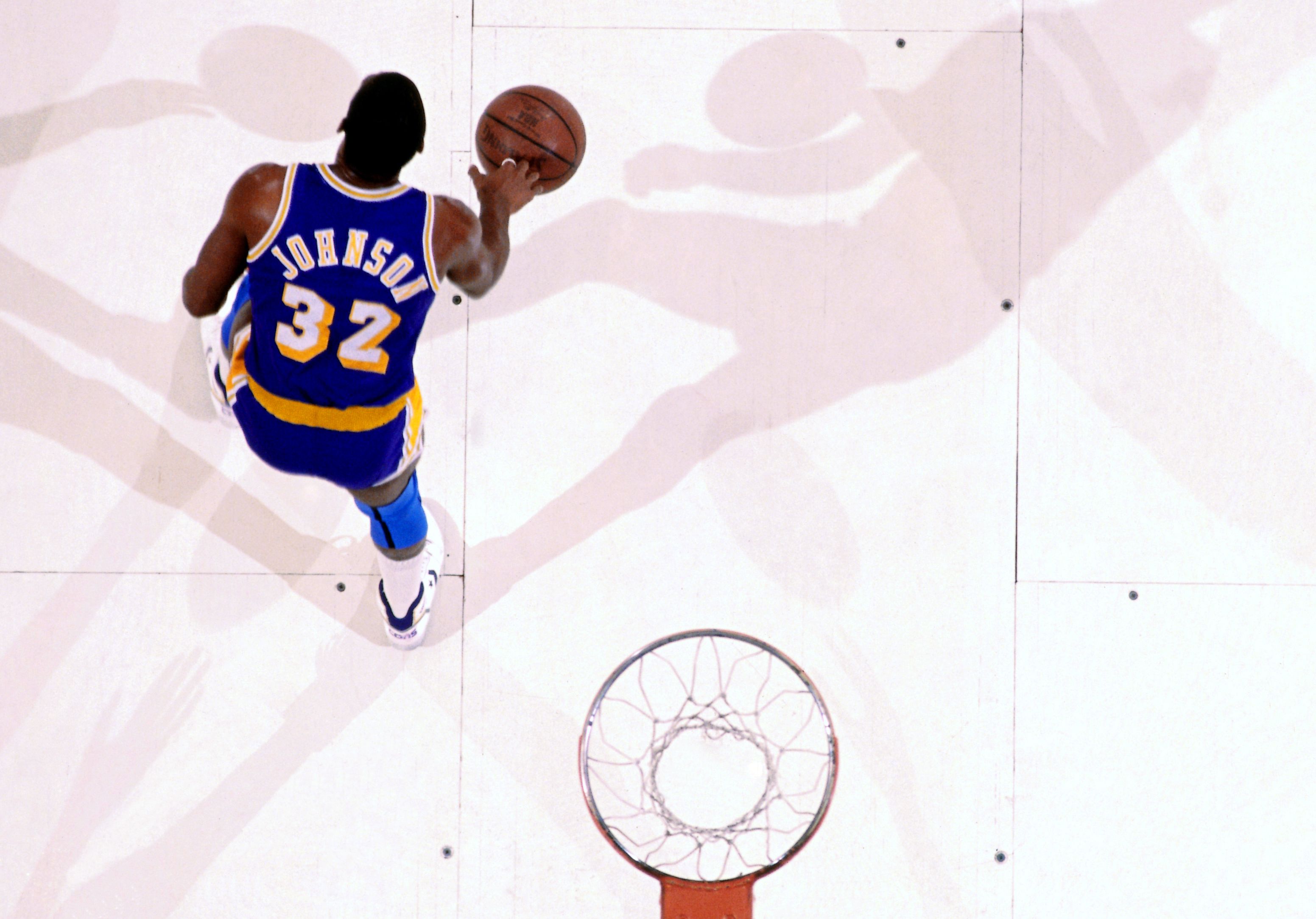Top 10 NBA Point Guards Of All Time
