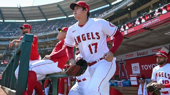 Ohtani reports to Angels with physical, swings and long toss