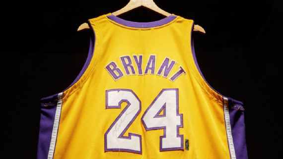 Remember when Kobe Bryant wore a Michael Jordan jersey to NBA