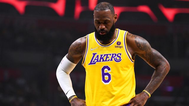 Lakers Eliminated from Playoffs With Game 6 Loss to Suns - The New
