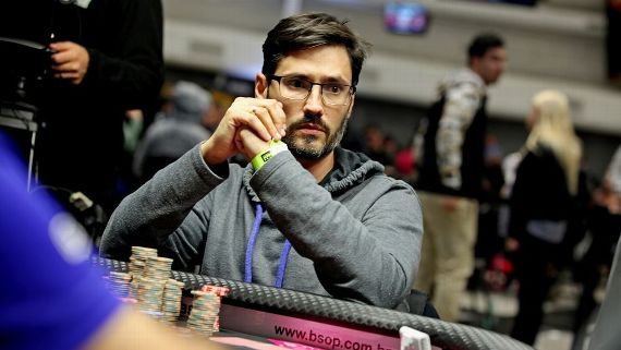 Poker: Ricardo Mostacero lidera os dez finalistas no Main Event do BSOP Millions