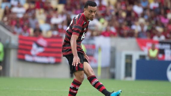 Emprestado pelo Fla lembra bastidores da Libertadores e conta como números de Jesus o ajudam na Europa