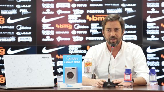 Corinthians quer destaque do Botafogo e pode colocar jogadores em negócio, diz jornalista