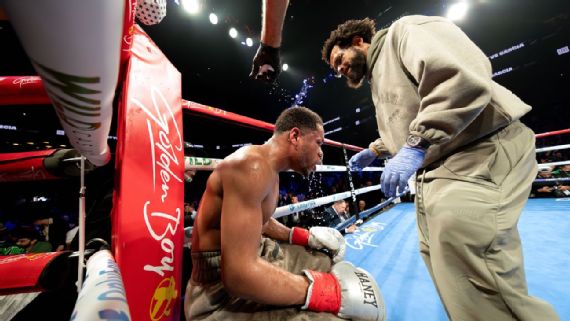 Devin Haney vs Jose Ramirez
