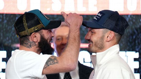 Anthony Cacace and Leigh Wood face off