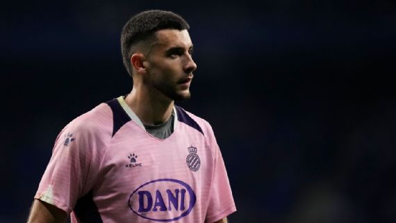 Joan⁢ García in action for Espanyol