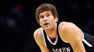 Lopez twins at center of NBA revolution