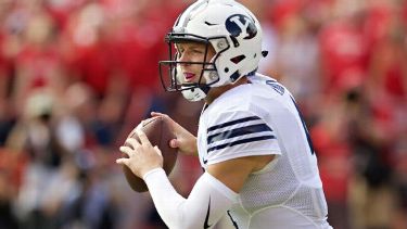 NFL analyst defends Taysom Hill-Jim Thorpe comparison