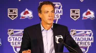 Joe Sakic named 'GM of the Year' at day 1 of NHL Draft in Montreal - CBS  Colorado