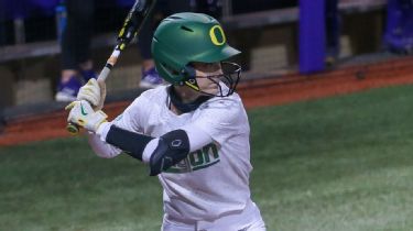 The last dance for Haley Cruse: Oregon softball's star leadoff hitter,  social media influencer, and the 2-strike count she's battled for 6 years 