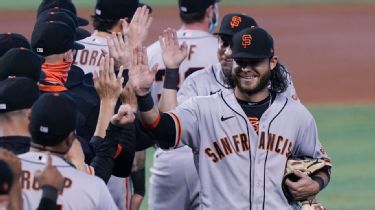 Giants' Brandon Crawford impressed with Mauricio Dubon: 'He likes