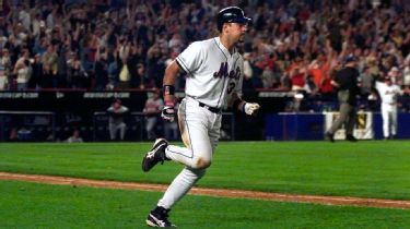 The Subway Series: The Yankees, the Mets and a Season to Remember (The  Official Commemorative of the 2000 World Series)