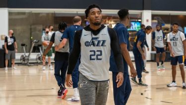 Utah Jazz guard Donovan Mitchell pays tribute to late Utah football players  Aaron Lowe, Ty Jordan