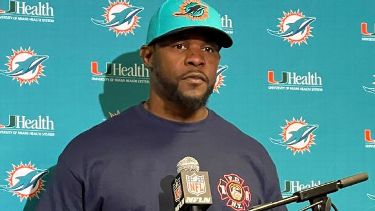 Dolphins coach Brian Flores' FDNY shirt a nod to uncle who