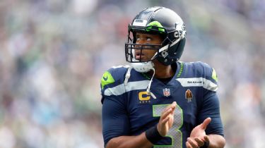 NFL betting: How we are fading Aaron Rodgers and Russell Wilson