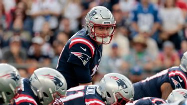 PATRIOTS: New England stops Dan Orlovsky, Colts for fourth