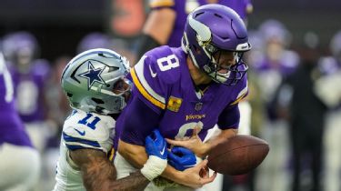 Are the Minnesota Vikings the most OVERRATED 8-1 team in NFL history?