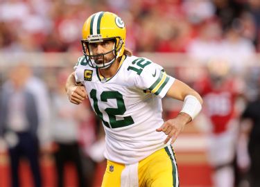 Aaron Rodgers tells radio show he is unvaccinated, getting Covid advice  from Joe Rogan