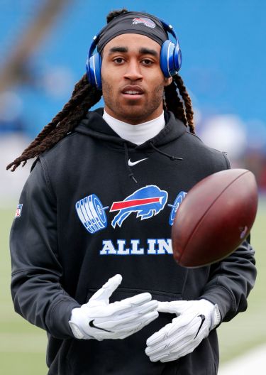 Sources -- New England Patriots give CB Stephon Gilmore $5 million raise -  ESPN