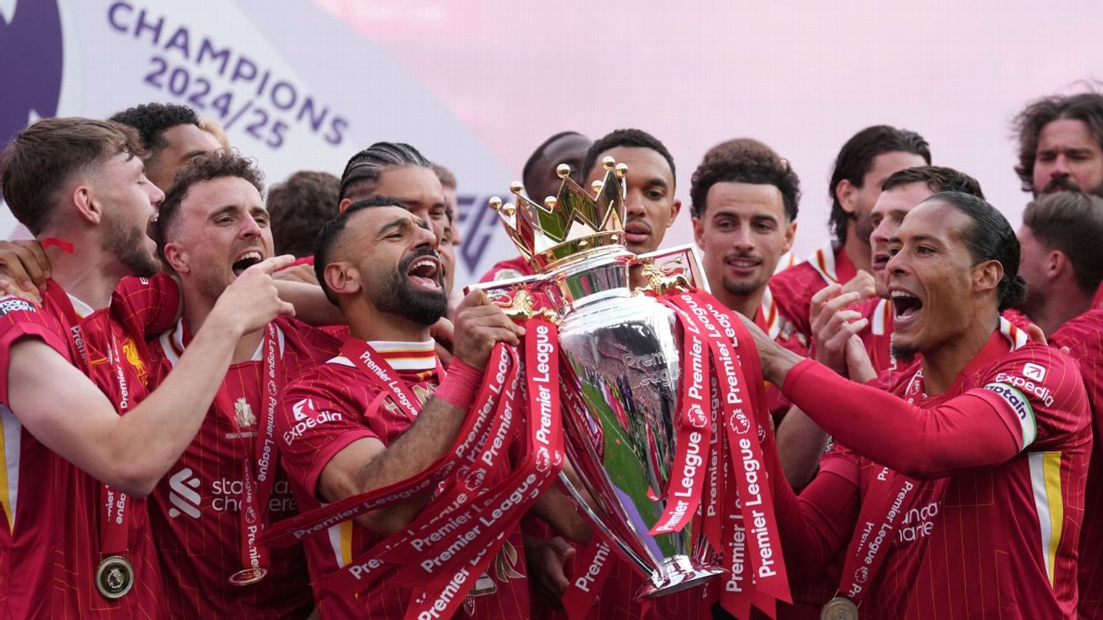 استعد لدوري البريميرليغ 2025-26: توقعات وتحليلات حاسمة لجميع الأندية!