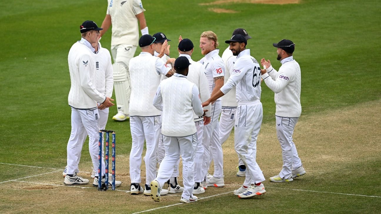 England rough up New Zealand in final throes to stamp authority