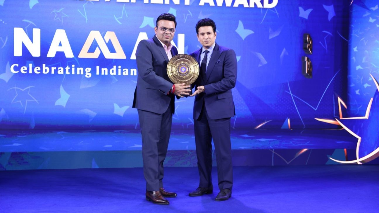 Sachin Tendulkar - Top 5 Indian players with most BCCI Cricketer of the Year Awards