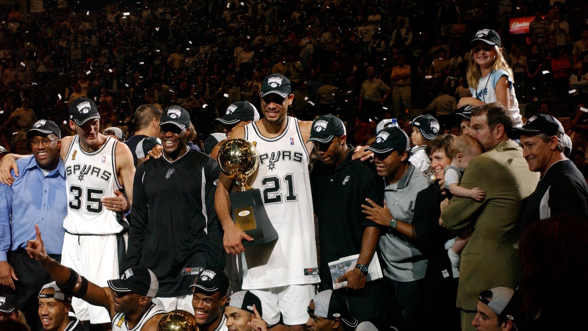 Tim Duncan's Near Quadruple-Double Helps Spurs Win 2003 NBA