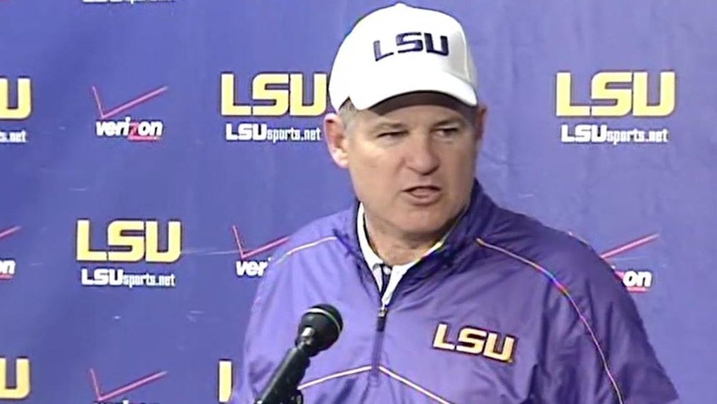 Les Miles was quite the press conference character - ESPN Video