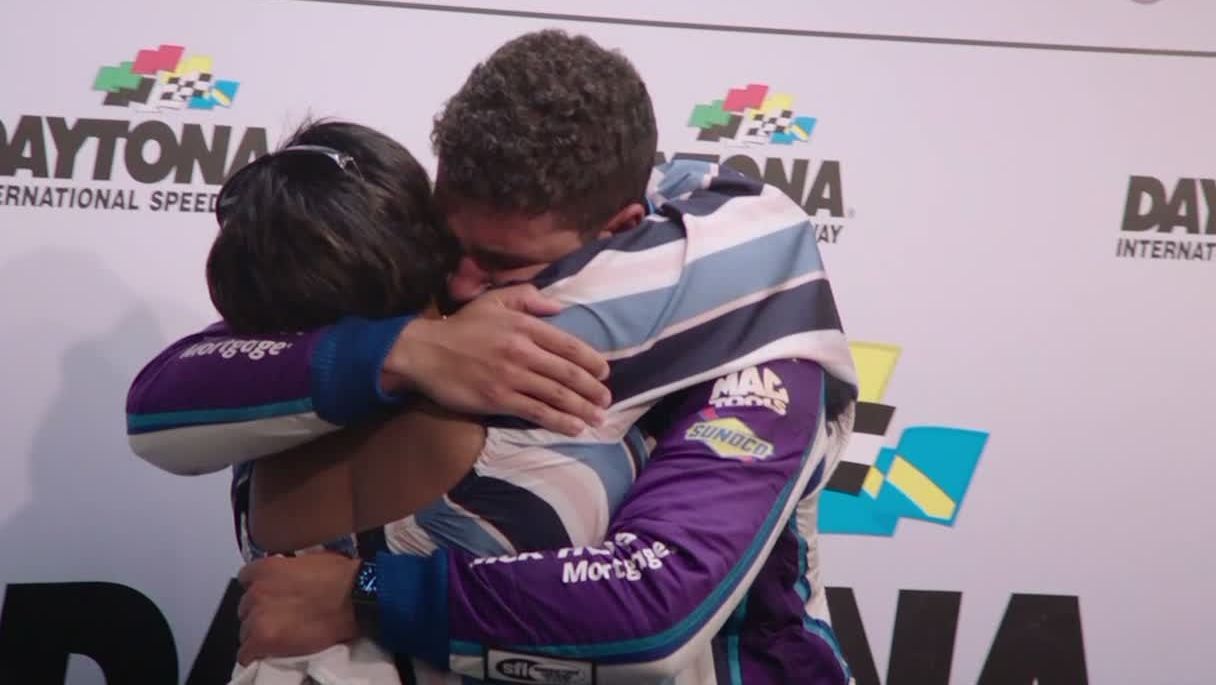 Emotional Wallace embraces family after Daytona debut - ESPN Video